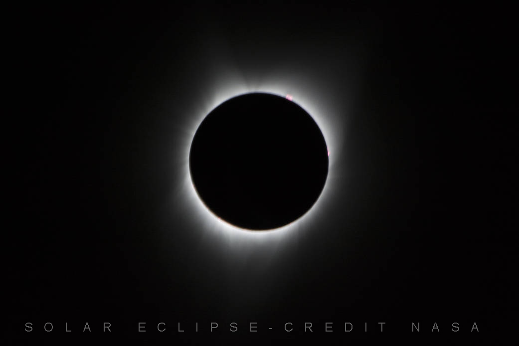 Questa immagine ha l'attributo alt vuoto; il nome del file è SOLAR-ECLIPSE.jpg